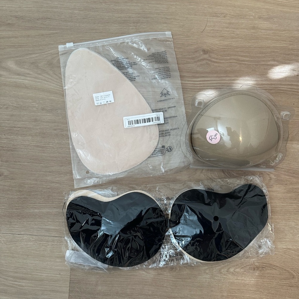 DD/E Women’s Sticky Strapless Bra Bundle of 4 NWT